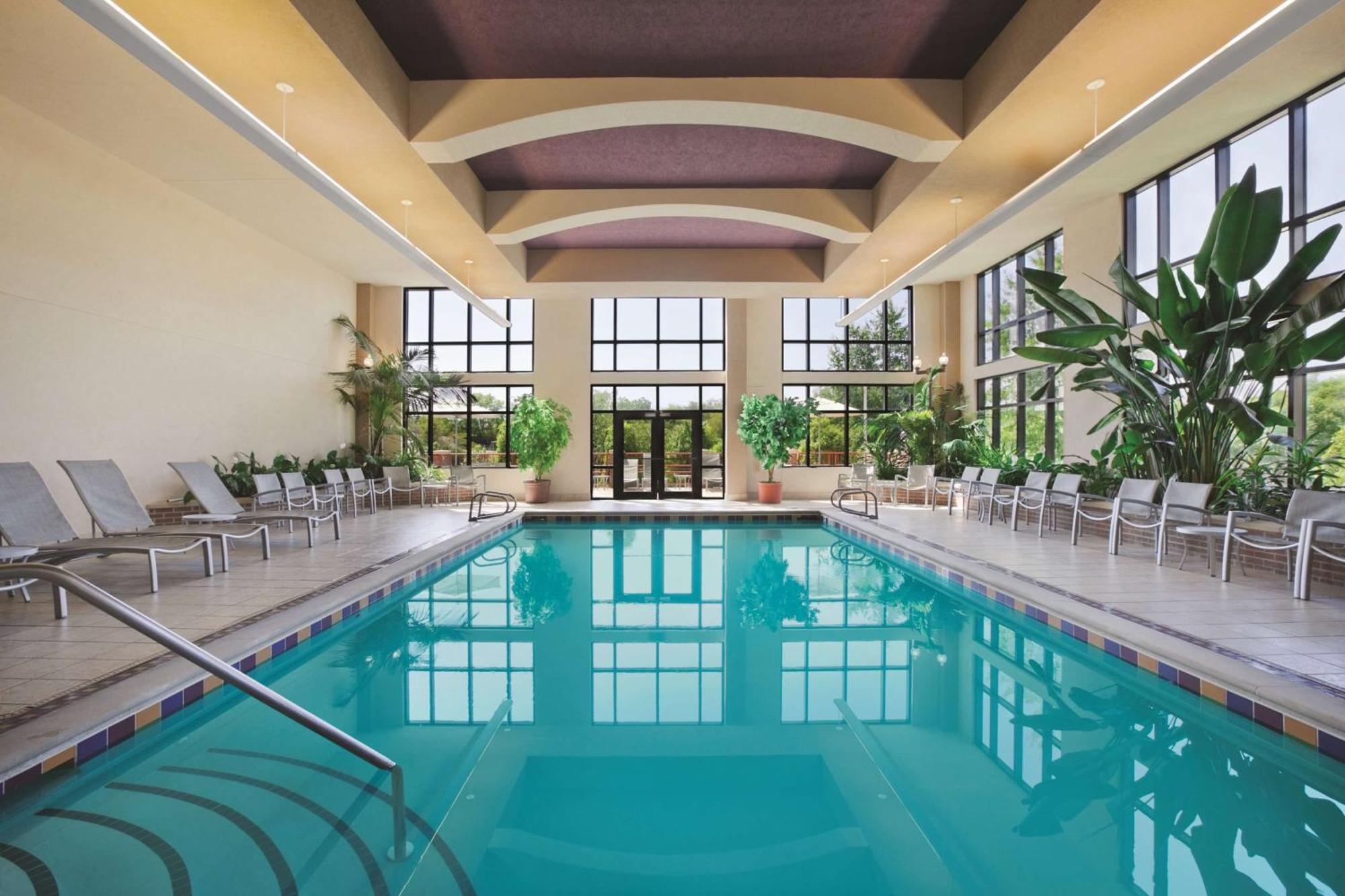 Embassy Suites By Hilton At Hot Springs Convention Center Esterno foto